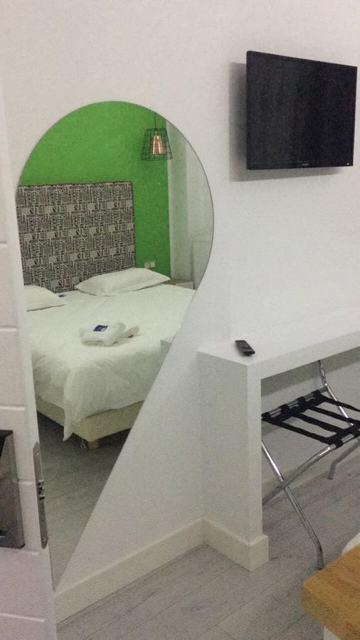 White Bottle Superior Apartments Солун Екстериор снимка
